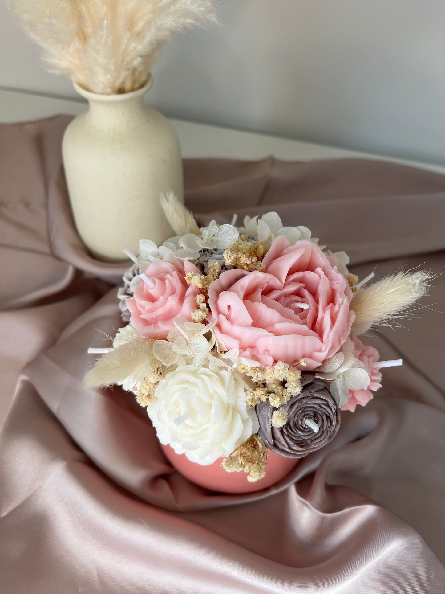 Blumenstrauss rosa beige