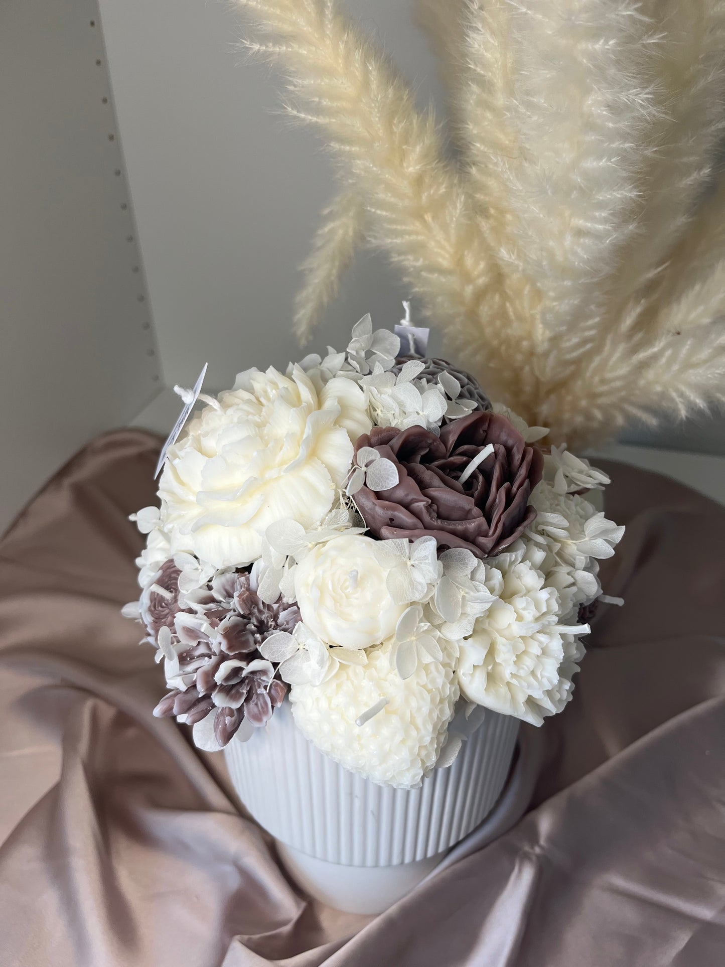 Blumenstrauss beige gross