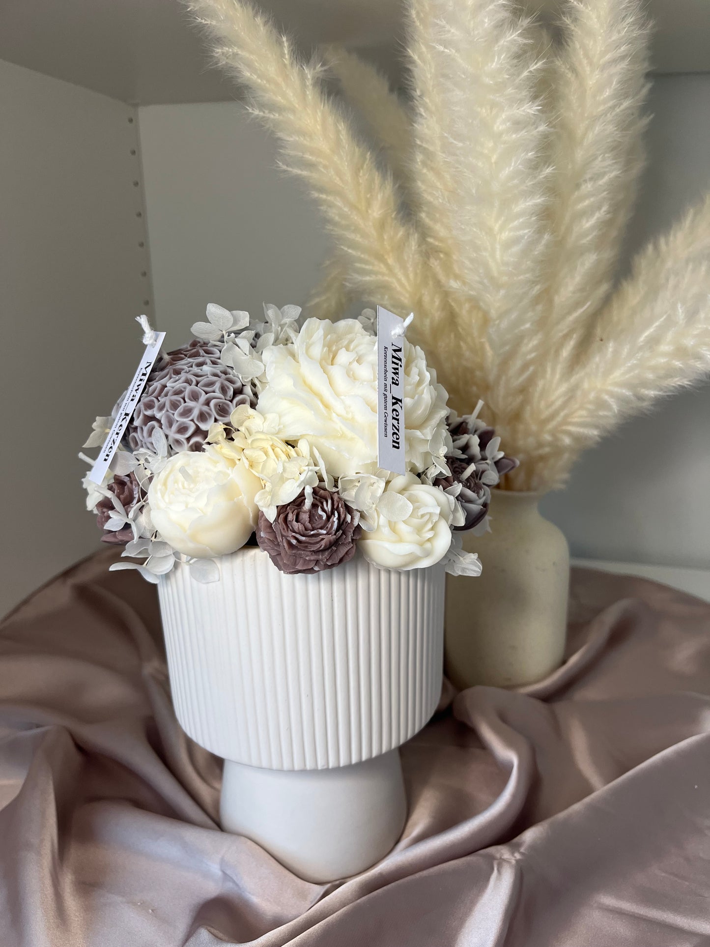 Blumenstrauss beige gross