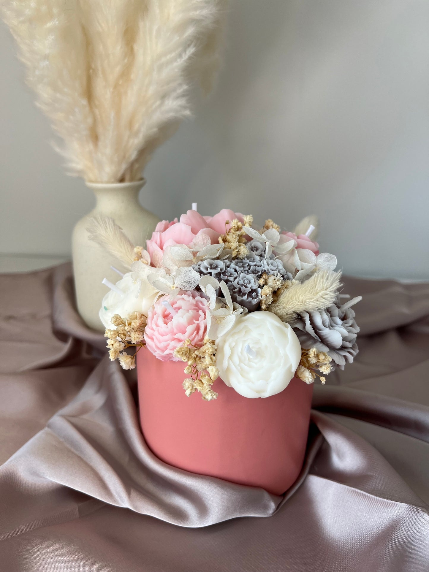 Blumenstrauss rosa beige